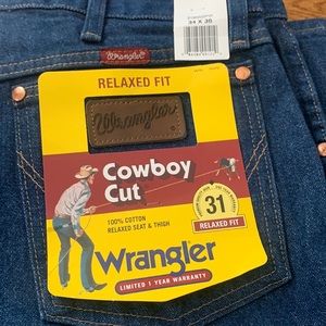 Wrangler relaxed fit jeans